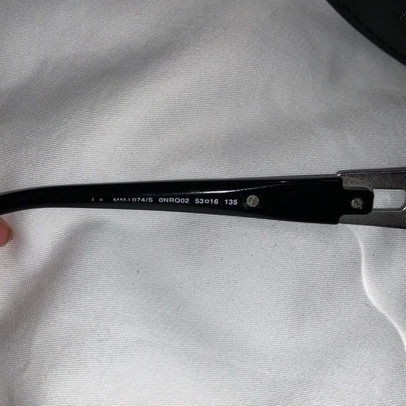 Gently Loved Prescription Sunglasses by Marc Jacobs - Picture 4 of 5